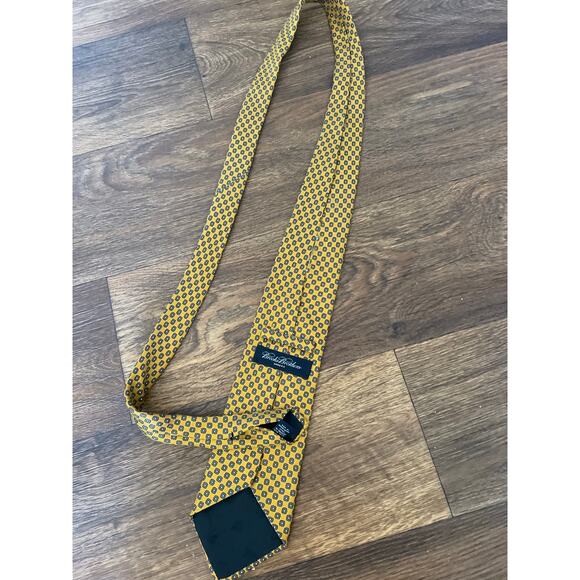 Brooks Brothers gold tie with blue geometric floral like pattern - Picture 15 of 16